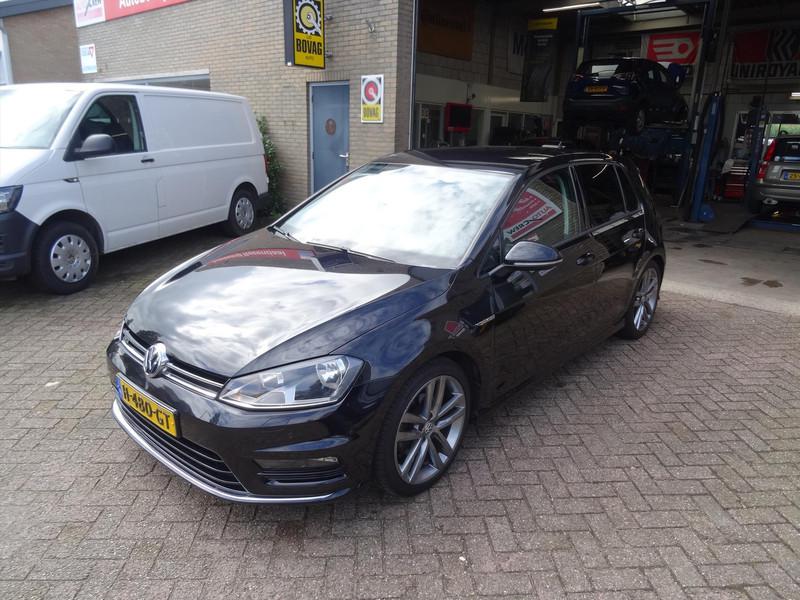 Volkswagen Golf 1.4 TSI 90KW 5D CUP R LINE 