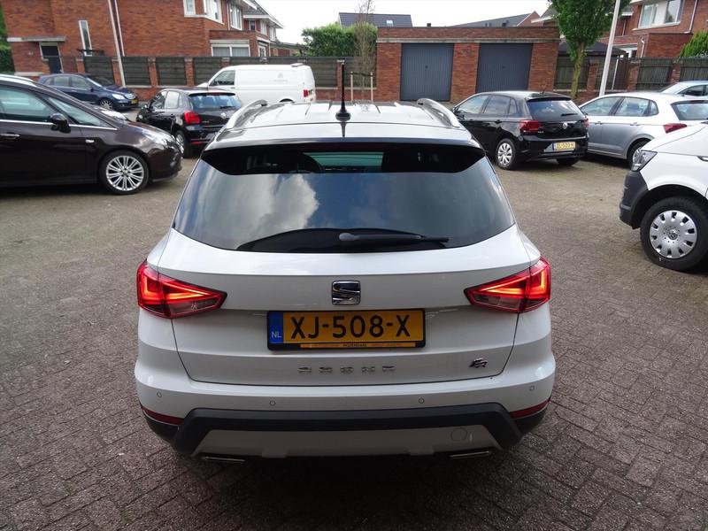 SEAT Arona 1.0 TSI 115pk FR Business Intense