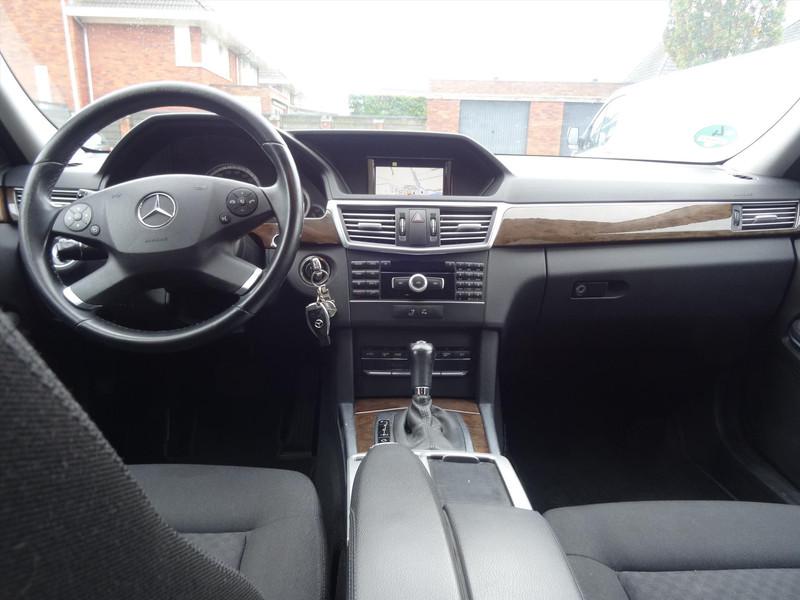 MERCEDES E-Klasse E200 CGI BlueEfficiency Aut.