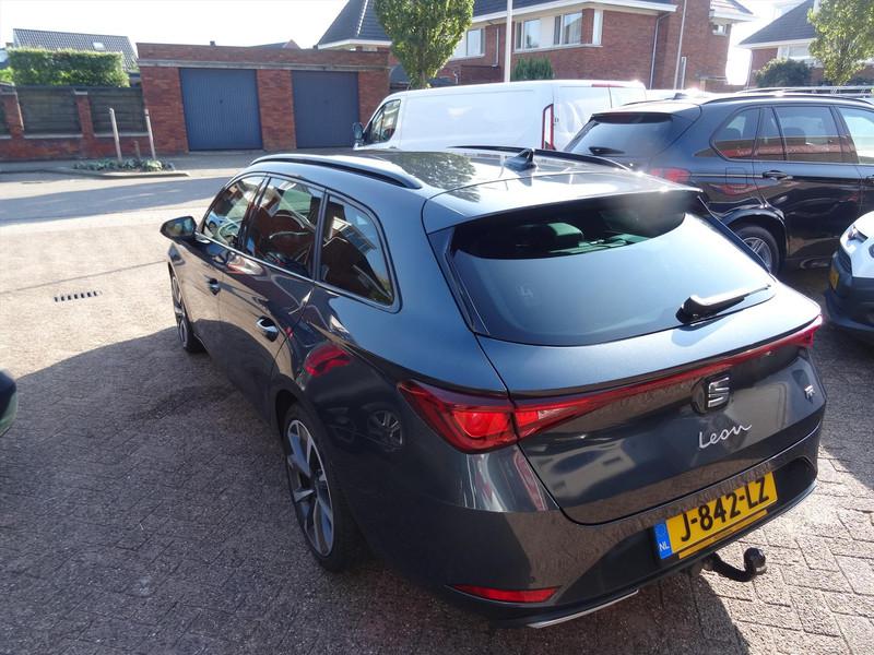 SEAT Leon Sportstourer 1.5 eTSI 150pk DSG-7 FR Launch Edition