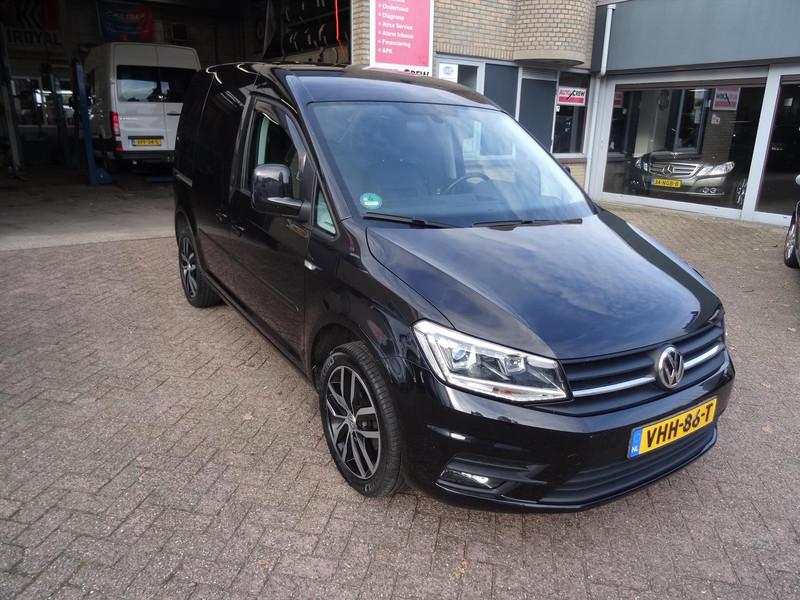 VOLKSWAGEN Caddy 2.0 TDI met BMT L1H1 102pk DSG C-Edition