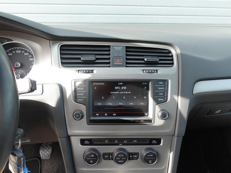 Volkswagen Golf 1.0 TSI 115pk BlueMotion 5D Comfortline PDC CLIMA NAVI 