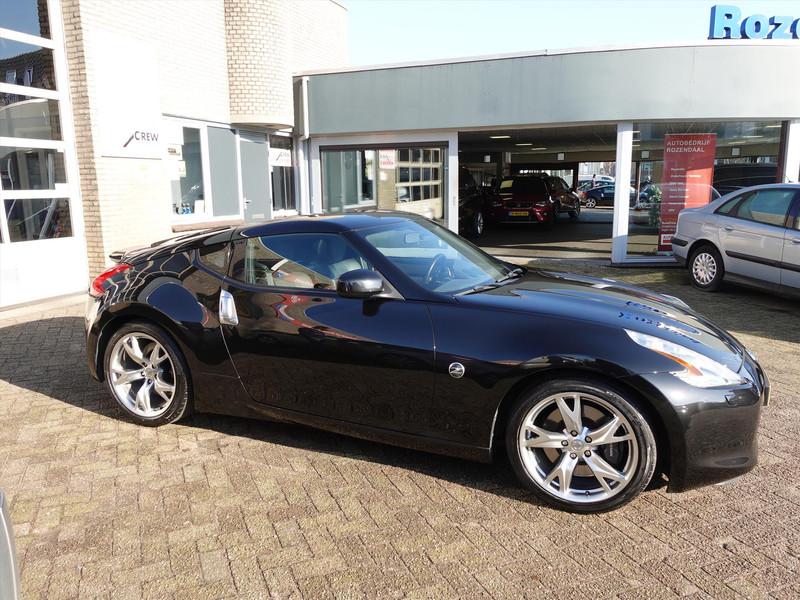 Nissan 370z 3.7 V6 COUPE AUT