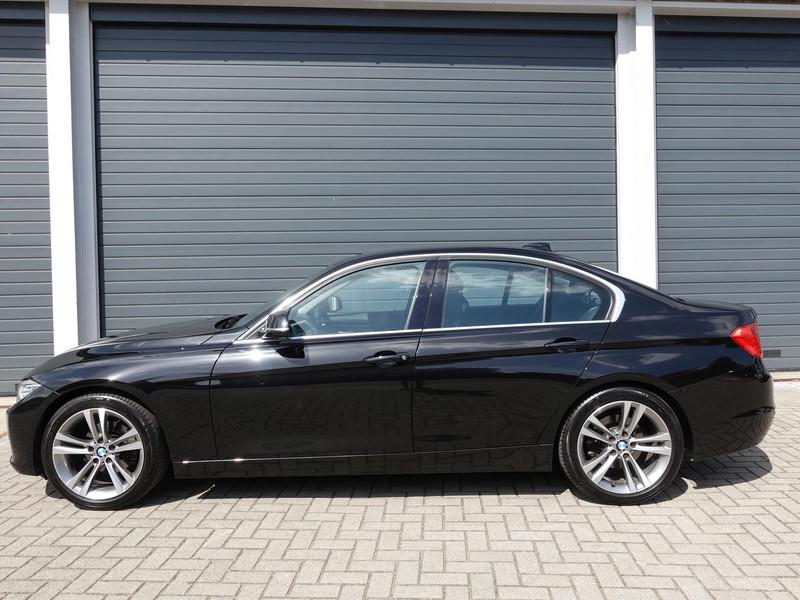 BMW 3-Serie 2.0D 320 EDE 120KW AUTOMAAT LEDER 19INCH 