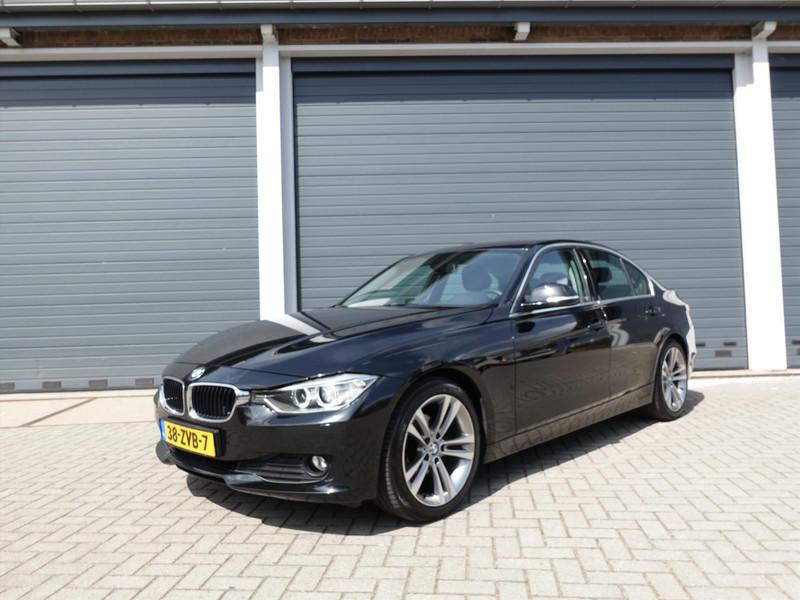 BMW 3-Serie 2.0D 320 EDE 120KW AUTOMAAT LEDER 19INCH 
