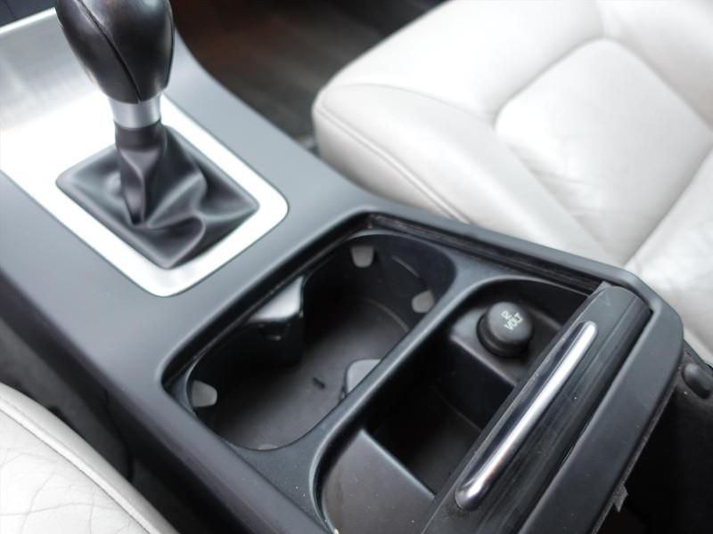 VOLVO V70 2.0 107KW Kinetic TREKHAAK YOUNGTIMER LEDER CRUISE 