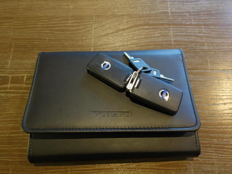 VOLVO V70 2.0 107KW Kinetic TREKHAAK YOUNGTIMER LEDER CRUISE 