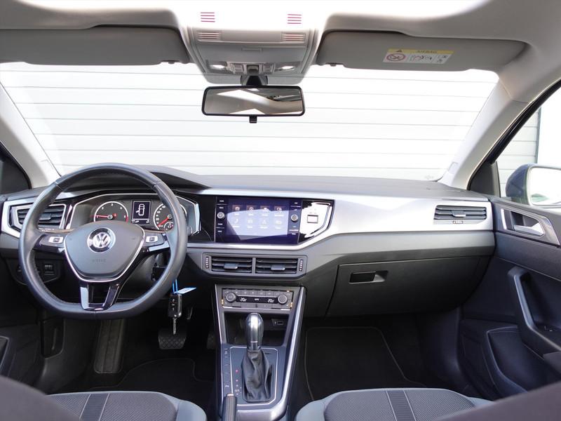 Volkswagen Polo 1.6 TDI 95pk 7-DSG Highline PANO LED TREKHAAK AFNEEMBAAR STOELVERWARMING PDC NAVI