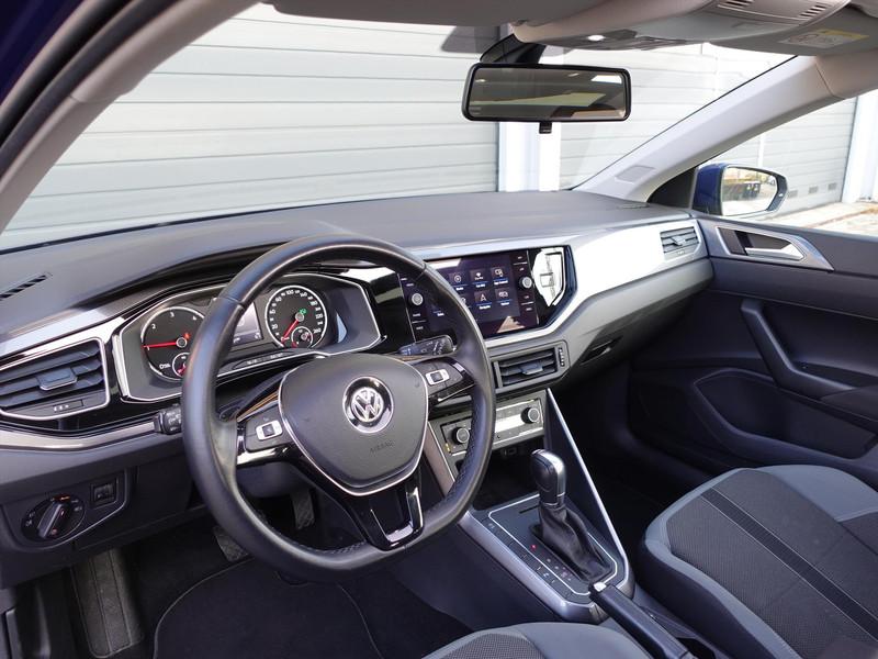 Volkswagen Polo 1.6 TDI 95pk 7-DSG Highline PANO LED TREKHAAK AFNEEMBAAR STOELVERWARMING PDC NAVI