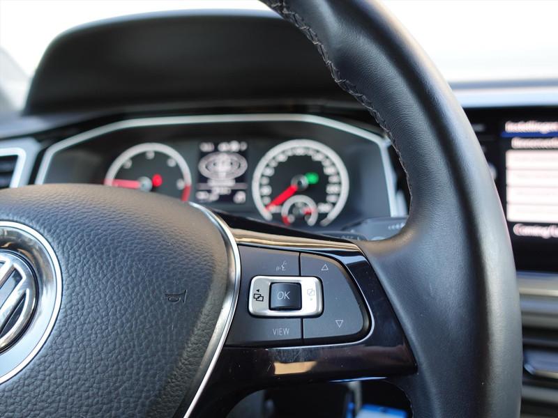 Volkswagen Polo 1.6 TDI 95pk 7-DSG Highline PANO LED TREKHAAK AFNEEMBAAR STOELVERWARMING PDC NAVI