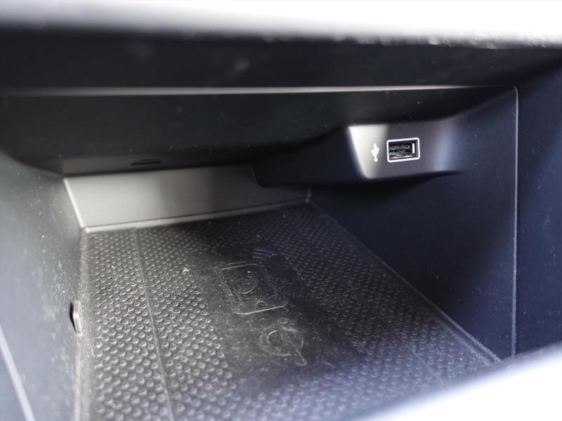 Volkswagen Polo 1.6 TDI 95pk 7-DSG Highline PANO LED TREKHAAK AFNEEMBAAR STOELVERWARMING PDC NAVI