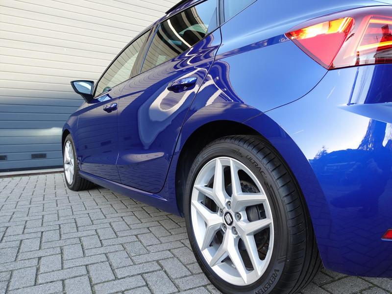 SEAT Ibiza 1.0TSI 95pk FR Business Intense PANO LED CARPLAY CRUISE CLIMA PDC 
