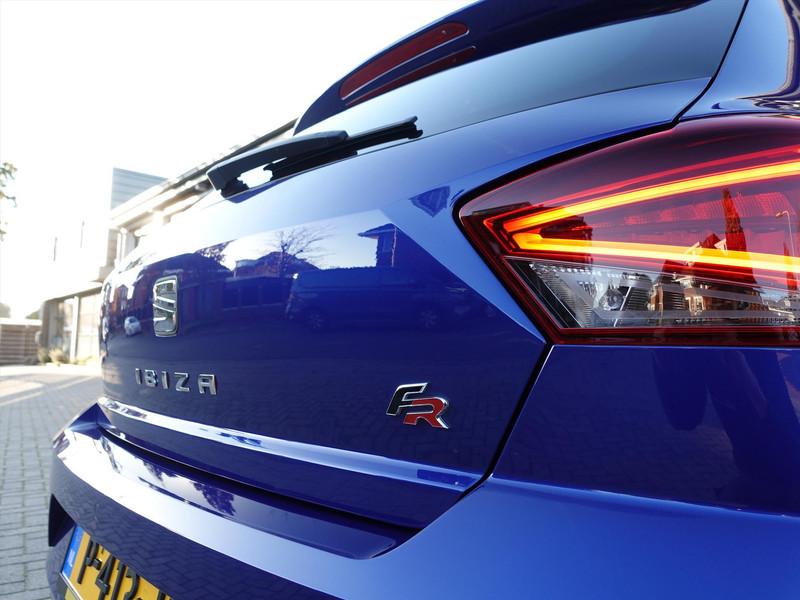 SEAT Ibiza 1.0TSI 95pk FR Business Intense PANO LED CARPLAY CRUISE CLIMA PDC 