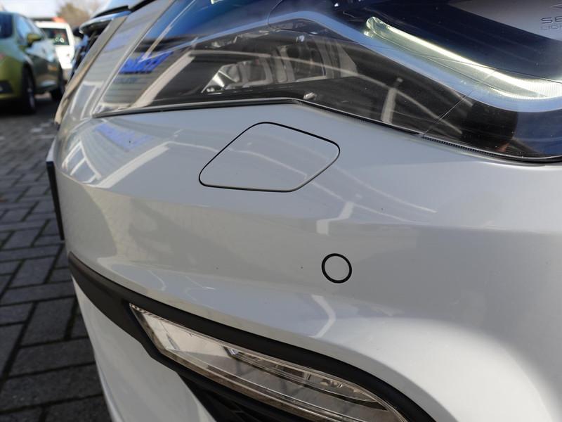 Seat Leon Sportstourer 1.4 EcoTSI 150PK DSG-7 FR Business Intense PANO FULL LINK SFEER LED ALCANTARA CRUISE PDC