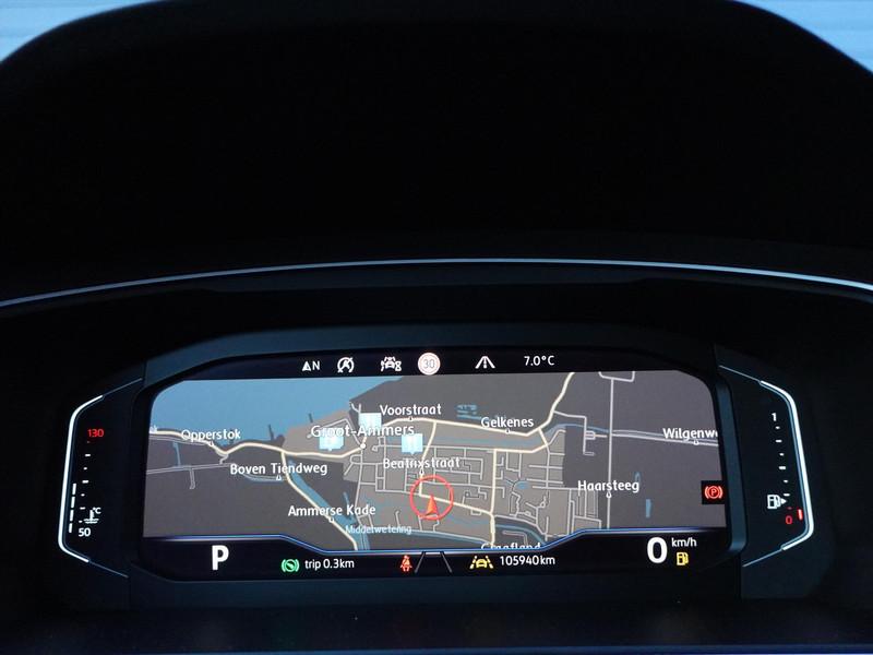 VOLKSWAGEN Tiguan 1.5 TSI ACT 150pk DSG Highline ELEKTR TREKHAAK HEAD UP PANO LED MASSAGE PARK ASSIST