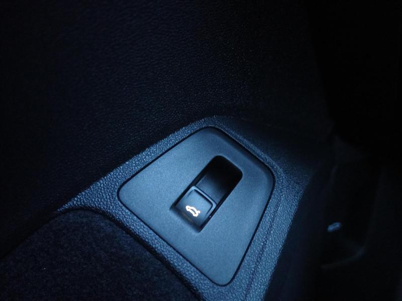 VOLKSWAGEN Tiguan 1.5 TSI ACT 150pk DSG Highline ELEKTR TREKHAAK HEAD UP PANO LED MASSAGE PARK ASSIST