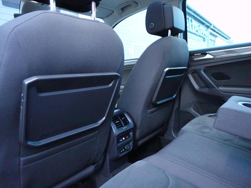 VOLKSWAGEN Tiguan 1.5 TSI ACT 150pk DSG Highline ELEKTR TREKHAAK HEAD UP PANO LED MASSAGE PARK ASSIST