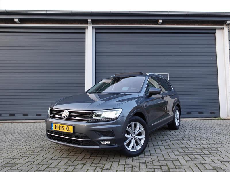 VOLKSWAGEN Tiguan 1.5 TSI ACT 150pk DSG Highline ELEKTR TREKHAAK HEAD UP PANO LED MASSAGE PARK ASSIST