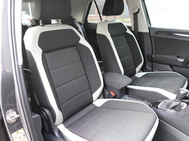 VOLKSWAGEN T-Roc 1.5 TSI 150pk 7-DSG Sport RIJKLAARPRIJS TREKHAAK BLINDSPOT CARPLAY LED NAVI STOELVERWARMING CAMERA 
