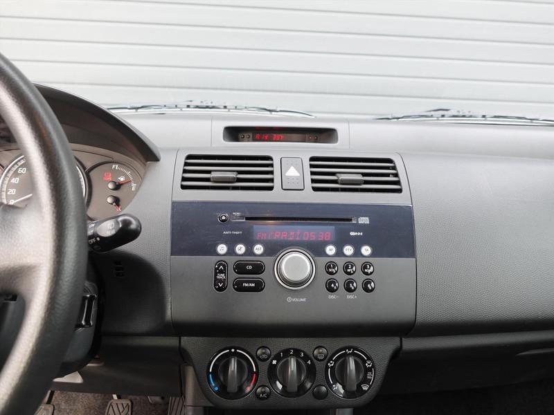 SUZUKI Swift 1.5 5D Exclusive NWE APK AIRCO RADIO SPIEGEL VERWARMING