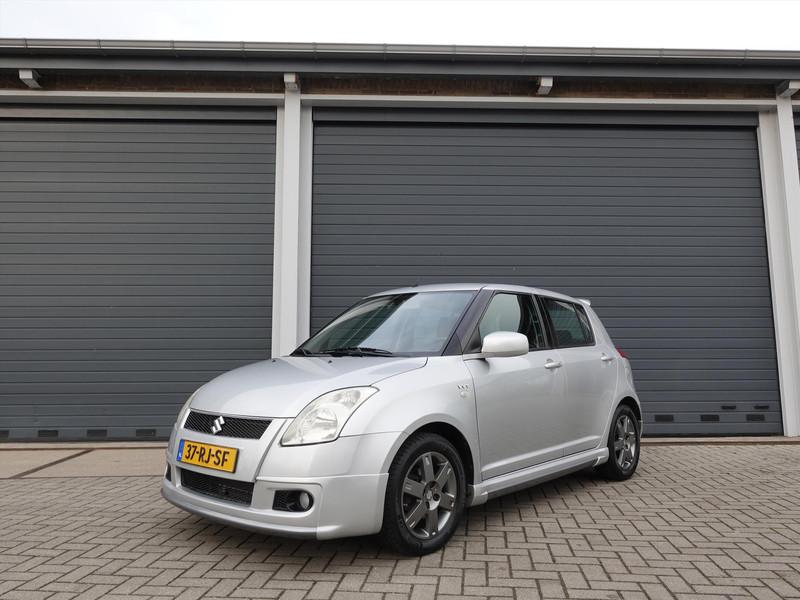 SUZUKI Swift 1.5 5D Exclusive NWE APK AIRCO RADIO SPIEGEL VERWARMING