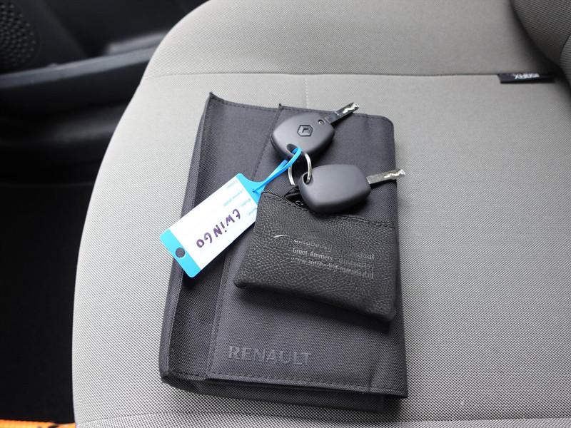 RENAULT Twingo 1.2 16V 75pk ECO² Collection APK 2-2027 AIRCO ELKTR RAMEN RADIO 