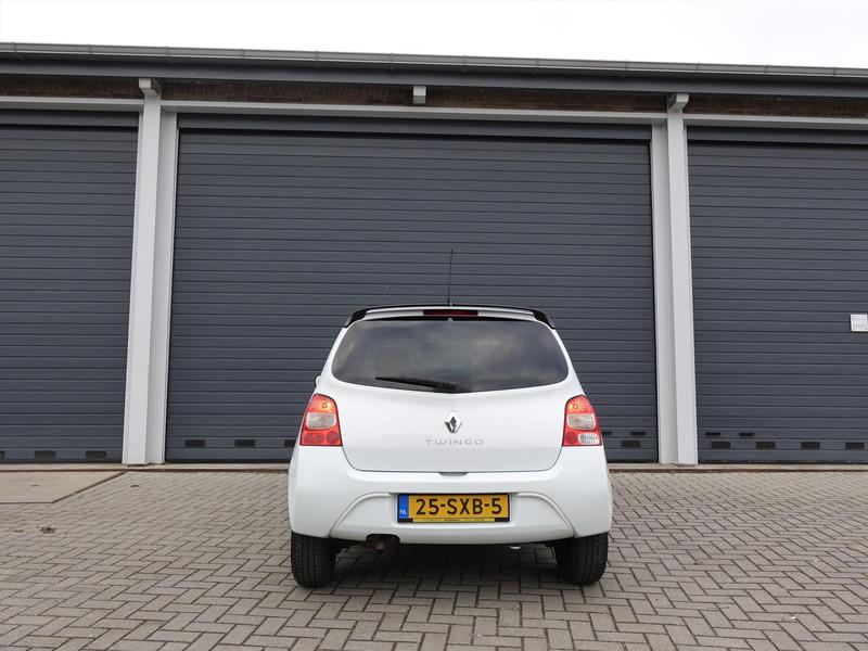 RENAULT Twingo 1.2 16V 75pk ECO² Collection APK 2-2027 AIRCO ELKTR RAMEN RADIO 