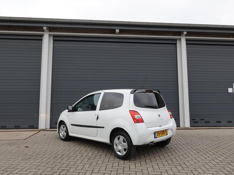 RENAULT Twingo 1.2 16V 75pk ECO² Collection APK 2-2027 AIRCO ELKTR RAMEN RADIO 
