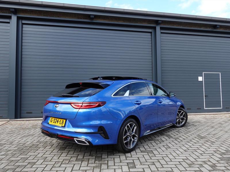 Kia Proceed 1.4 T-GDi 140pk GT-Line RIJKLAAR 1e EIGENAAR PANO STOEL/STUUR VERWARMING CARPLAY CAMERA CRUISE