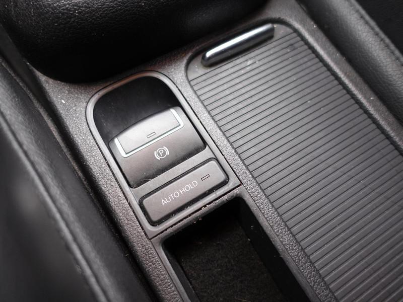 Volkswagen Tiguan 1.4 TSI 150pk Sport & Style RIJKLAARPRIJS NAP 1E EIGENAAR LEDER CRUISE PDC NAVI 