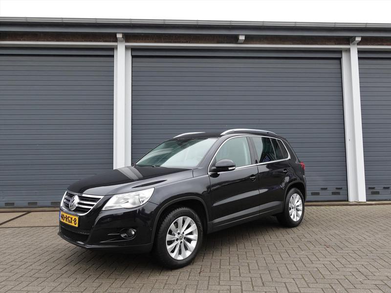 Volkswagen Tiguan 1.4 TSI 150pk Sport & Style RIJKLAARPRIJS NAP 1E EIGENAAR LEDER CRUISE PDC NAVI 