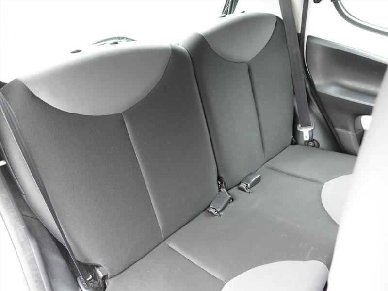 PEUGEOT 107 1.0 68PK 5D APK 02-2027 AIRCO RADIO 