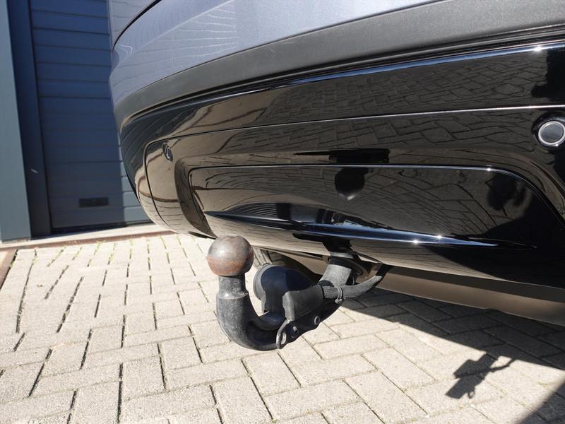 LAND ROVER Range Rover Velar P400e 404pk AWD AUT R-Dynamic S RIJKLAAR 1E EIGENAAR ELEKTR TREKHAAK MERIDAN LED CARPLAY ALCANTARA 