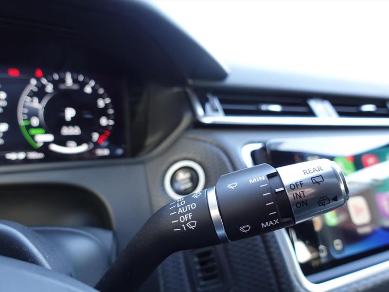 LAND ROVER Range Rover Velar P400e 404pk AWD AUT R-Dynamic S RIJKLAAR 1E EIGENAAR ELEKTR TREKHAAK MERIDAN LED CARPLAY ALCANTARA 