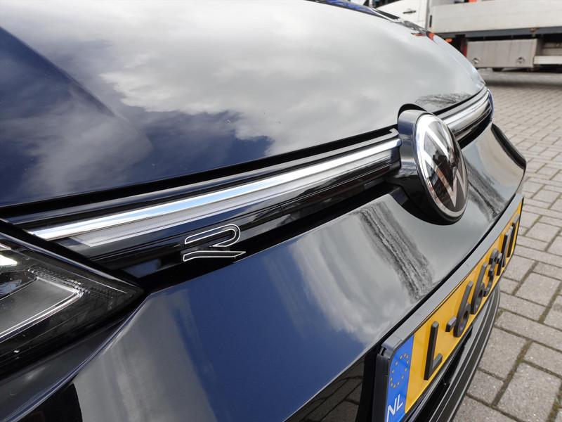 VOLKSWAGEN Golf Variant 1.5 eTSI 150pk DSG-7 R-Line Business RIJKLAAR IQ LED ELEKTR TREKHAAK HARMAN KARDON  WINTERPAKET BLINDSPOT PARK ASSIST