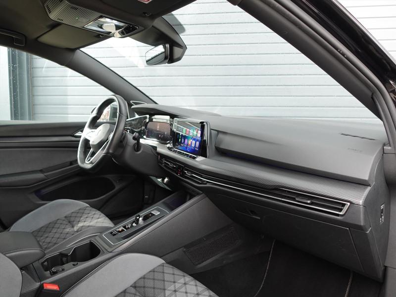 VOLKSWAGEN Golf Variant 1.5 eTSI 150pk DSG-7 R-Line Business RIJKLAAR IQ LED ELEKTR TREKHAAK HARMAN KARDON  WINTERPAKET BLINDSPOT PARK ASSIST