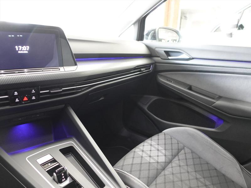 VOLKSWAGEN Golf Variant 1.5 eTSI 150pk DSG-7 R-Line Business RIJKLAAR IQ LED ELEKTR TREKHAAK HARMAN KARDON  WINTERPAKET BLINDSPOT PARK ASSIST