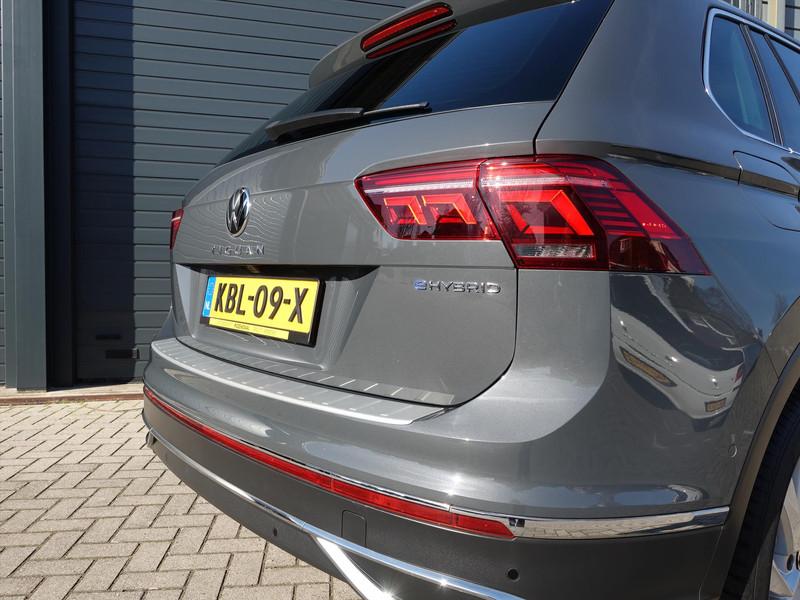 VOLKSWAGEN Tiguan 1.4 TSI eHybrid 245pk DSG Elegance RIJKLAAR PANO IQ LIGHT KEYLESS PARK ASSIST SFEER VERLICHTING