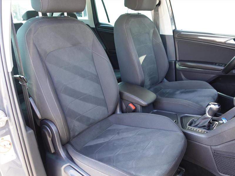 VOLKSWAGEN Tiguan 1.4 TSI eHybrid 245pk DSG Elegance RIJKLAAR PANO IQ LIGHT KEYLESS PARK ASSIST SFEER VERLICHTING