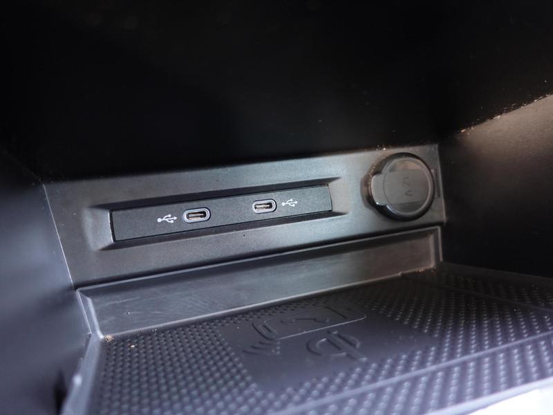 VOLKSWAGEN Tiguan 1.4 TSI eHybrid 245pk DSG Elegance RIJKLAAR PANO IQ LIGHT KEYLESS PARK ASSIST SFEER VERLICHTING