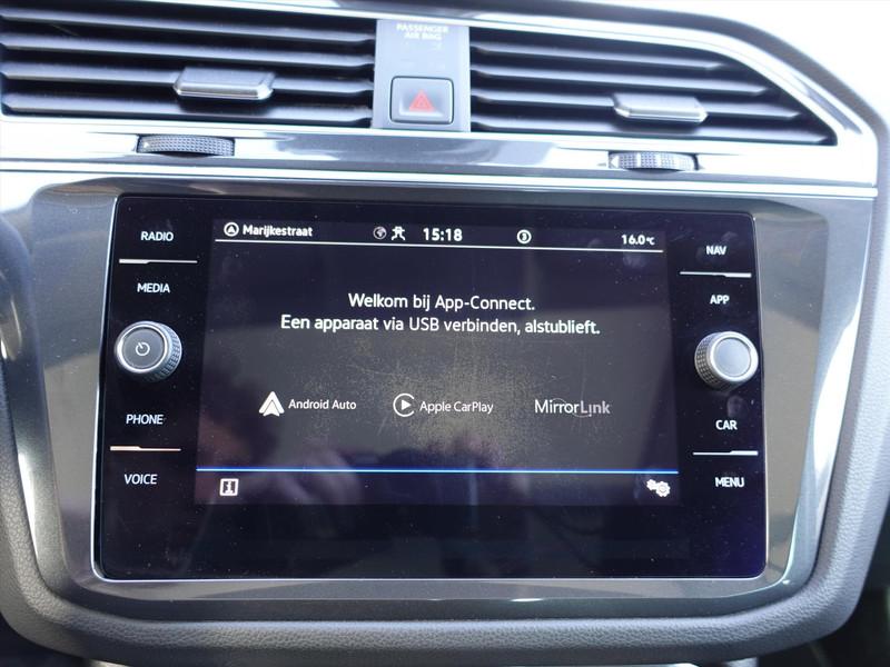 VOLKSWAGEN Tiguan 1.4 TSI eHybrid 245pk DSG Elegance RIJKLAAR PANO IQ LIGHT KEYLESS PARK ASSIST SFEER VERLICHTING