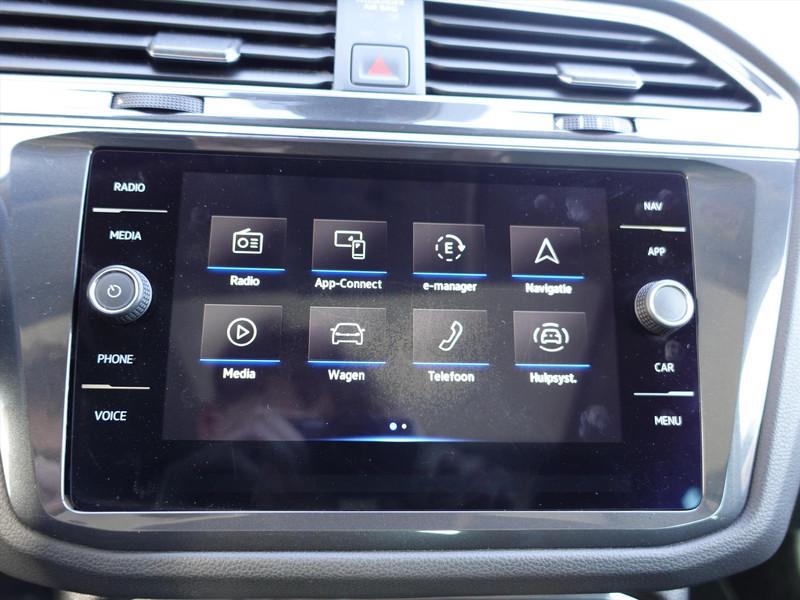 VOLKSWAGEN Tiguan 1.4 TSI eHybrid 245pk DSG Elegance RIJKLAAR PANO IQ LIGHT KEYLESS PARK ASSIST SFEER VERLICHTING