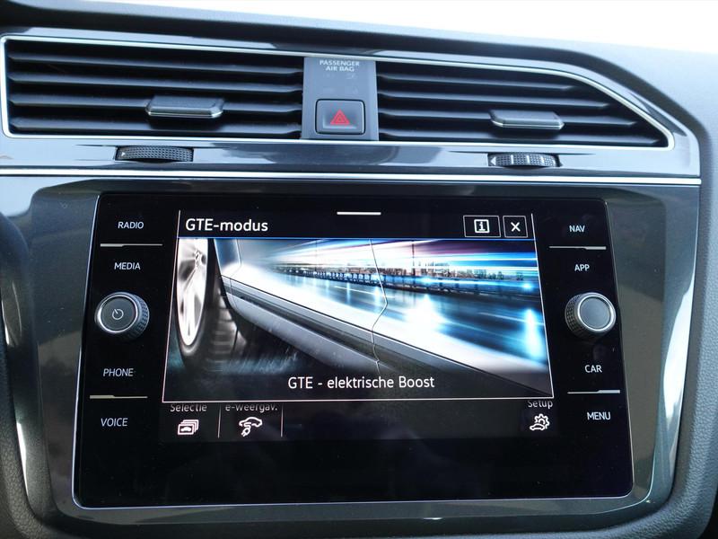 VOLKSWAGEN Tiguan 1.4 TSI eHybrid 245pk DSG Elegance RIJKLAAR PANO IQ LIGHT KEYLESS PARK ASSIST SFEER VERLICHTING
