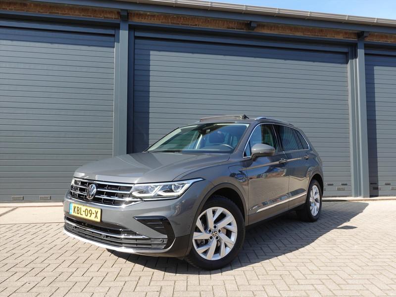 VOLKSWAGEN Tiguan 1.4 TSI eHybrid 245pk DSG Elegance RIJKLAAR PANO IQ LIGHT KEYLESS PARK ASSIST SFEER VERLICHTING