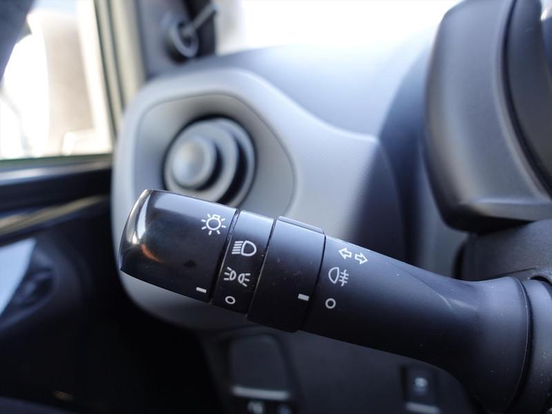 PEUGEOT 108 1.0 e-VTi 72pk 5D Active RIJKLAAR ALL SEASON AIRCO DAB+ BT AUDIO ELKTR RAMEN 