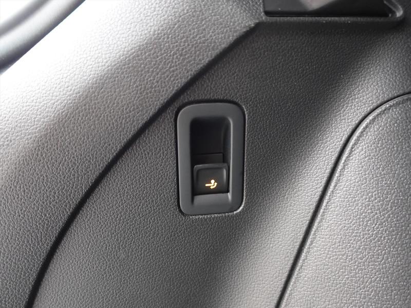 VOLKSWAGEN Tiguan 1.4 TSI eHybrid 245pk DSG R-Line Business+ TREKHAAK IQ LED IQ DRIVE BLIND SPOT PARK ASSIST CARPLAY