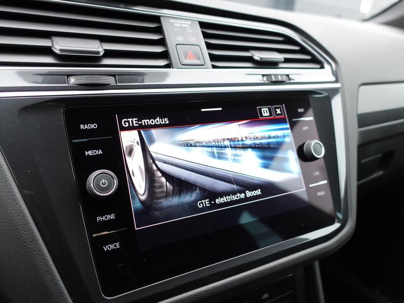 VOLKSWAGEN Tiguan 1.4 TSI eHybrid 245pk DSG R-Line Business+ TREKHAAK IQ LED IQ DRIVE BLIND SPOT PARK ASSIST CARPLAY