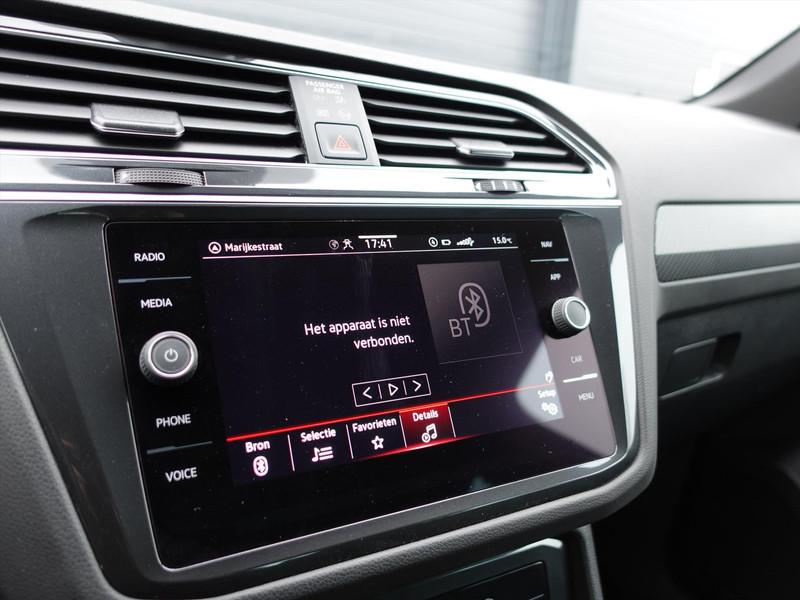 VOLKSWAGEN Tiguan 1.4 TSI eHybrid 245pk DSG R-Line Business+ TREKHAAK IQ LED IQ DRIVE BLIND SPOT PARK ASSIST CARPLAY