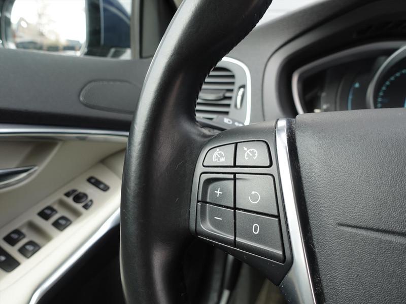 Volvo V40 1.6 D2 115PK Momentum 