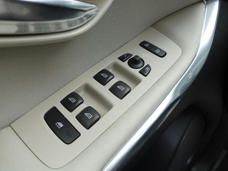 Volvo V40 1.6 D2 115PK Momentum 